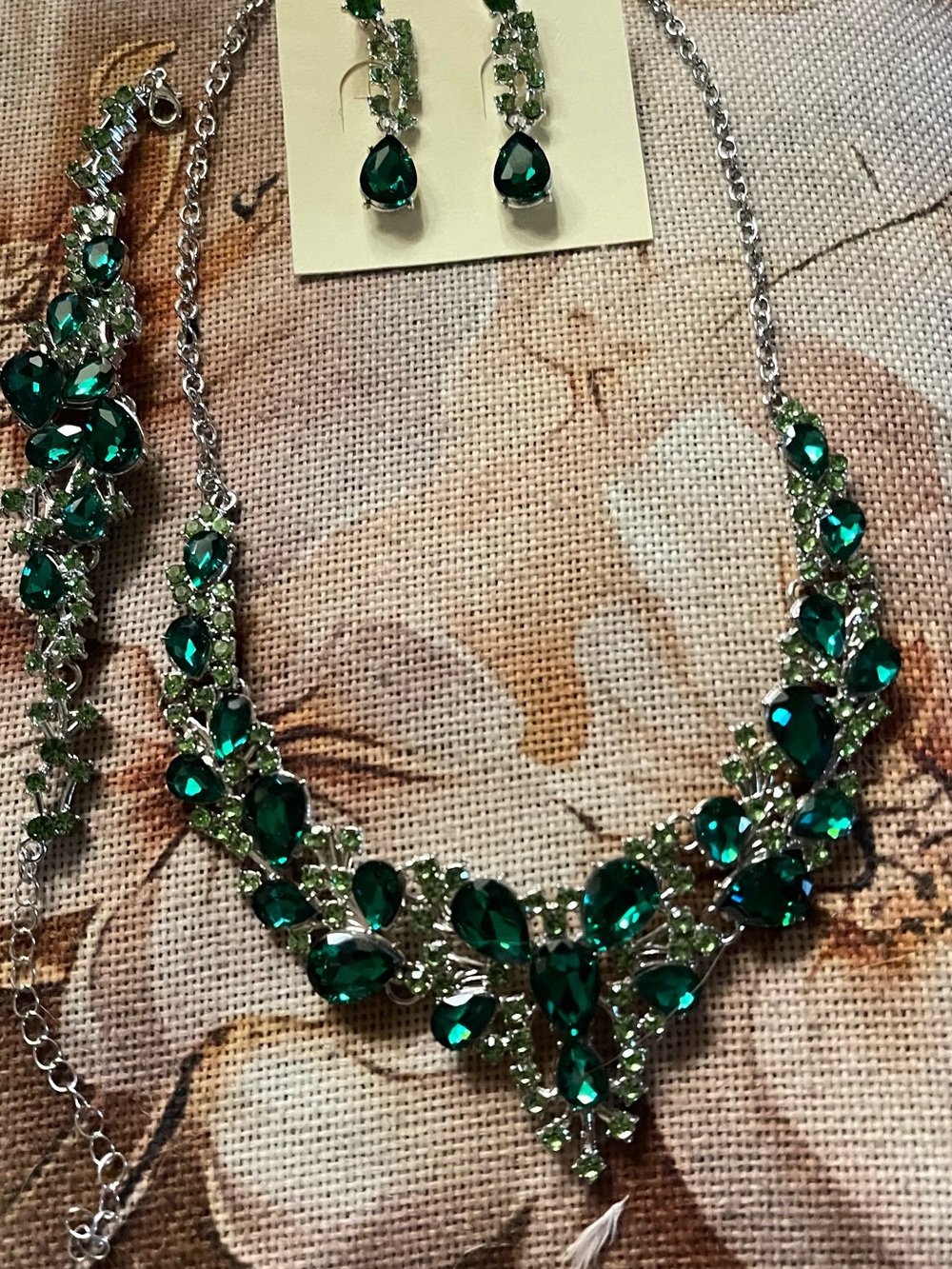 Elegant Emerald Green Crystal Statement Necklace & Earrings Set